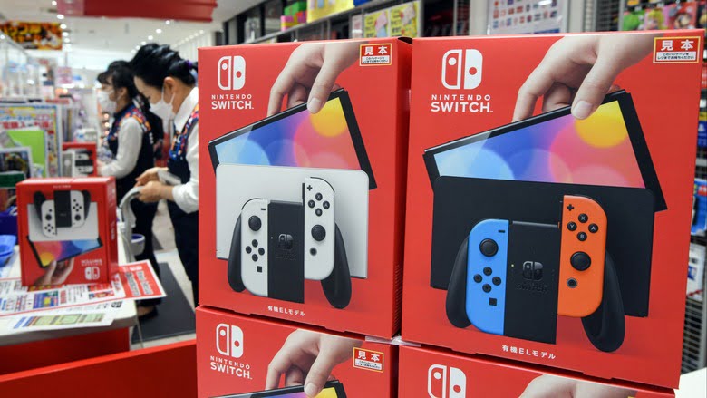 nintendo switch console sales